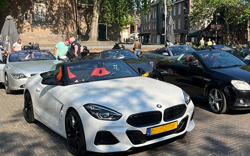 Cabrio-Toertocht vanuit Café Tien