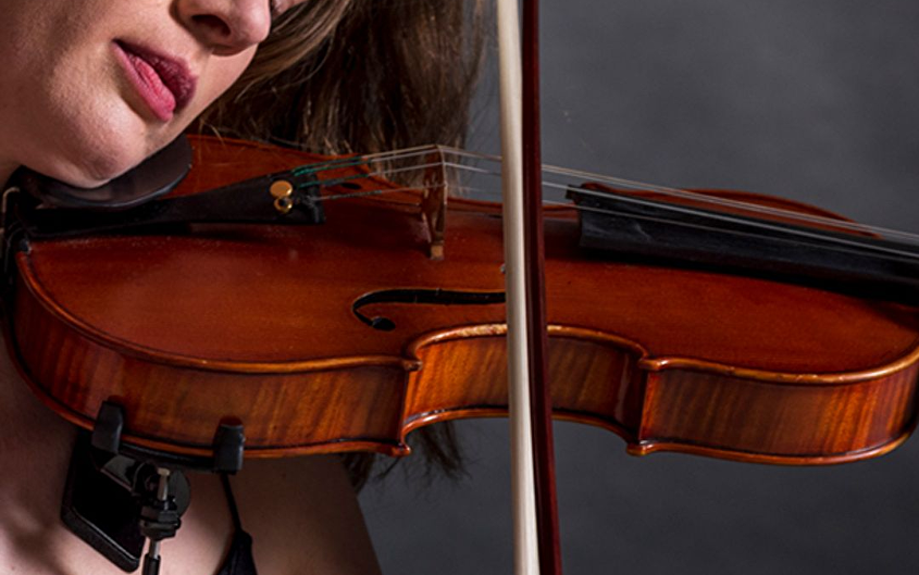 Onder Einaudi’s Vleugels