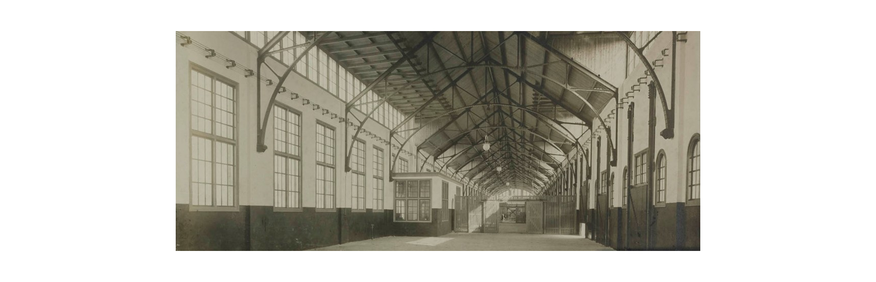 Douaneloods bij Station Roosendaal