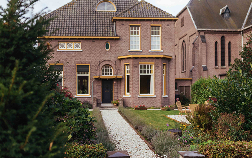 Voormalige pastorie Moerstraten