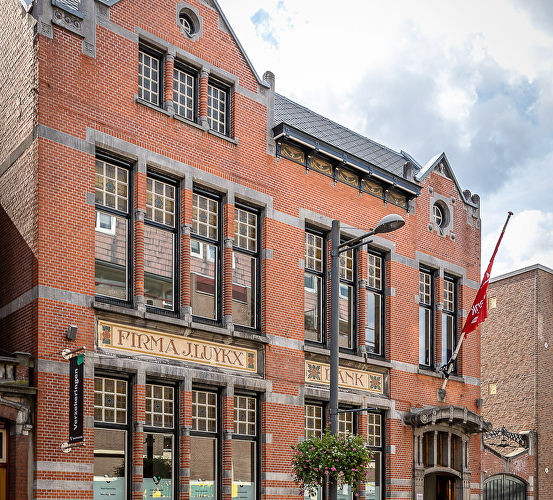 Bank van Luykx